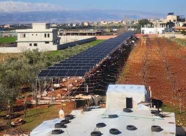 بعد 3 اشهر من العمل .. بلدية طليا تنجز مشروع الطاقة الشمسية لبئر مياه الشفة