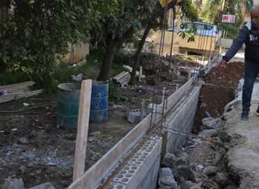 إنشاء جدار دعم لطريق صيدا القديمة ضمن أعمال السلامة في الشويفات