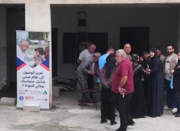 بلدية حومين الفوقا توزّع حصصًا من مواد التنظيف على الأهالي والنازحين بالتعاون مع مؤسسة عامل