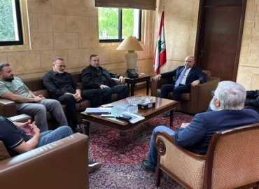 بلدية بنت جبيل تبحث مع مجلس الإنماء والإعمار أولويات التعافي وإعادة إعمار المدينة