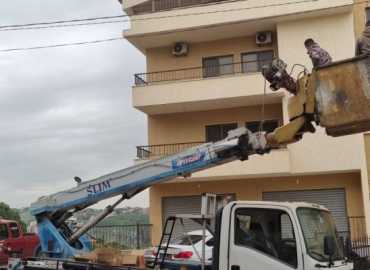 بلدية المجيدل تواصل خدماتها رغم التحديات: إنارة الشوارع وفتح مجاري المياه