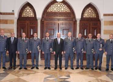 الوزير الحجار يبحث التدابير الأمنية التي ستُعتمد ليلة رأس السنة