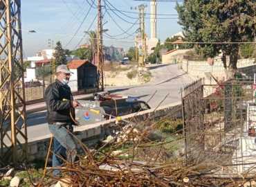 بلديّة الكفور - تول تنجز المرحلة الاولى من رشّ المبيدات العشبيّة