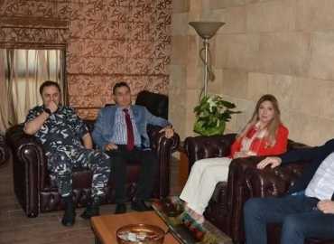 محافظ الشمال تبحث مع البلديات ملفات خدماتية وتنظيمية في طرابلس
