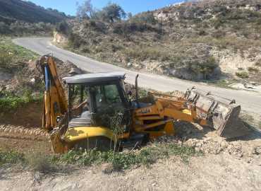 بلدية بستيات تستعد لفصل الشتاء بأعمال صيانة وفتح عبارات تصريف المياه