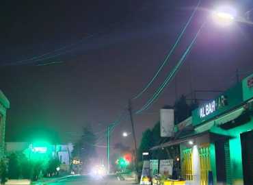 بلدية حالات تنجز مشروع إنارة الطريق البحري بالطاقة المتجددة