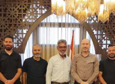 بلدية زوطر الغربية تبحث احتياجات البلدة وملفاتها الإنمائية مع محافظ الجنوب