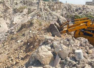 بلدية كوثرية السياد تعمل على فتح طريق حي ضهر القشر بعد العدوان الإسرائيلي
