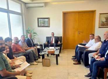 وزير الزراعة يؤكد دور البلديات في حماية الموارد الطبيعية ودعم المزارعين