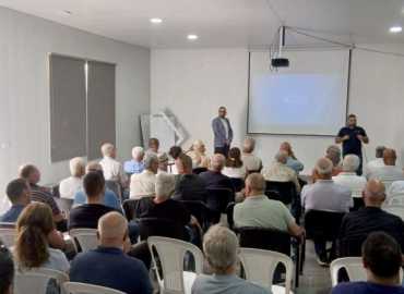 بلدية لبعا تستضيف ورشة زراعية لتدريب المزارعين على تقليم الأشجار المثمرة