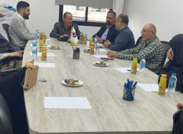 رئيس بلدية المريجة يزور المركز الصحي ويبحث مع 