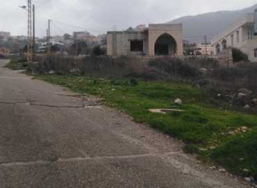 بلدية كفرفيلا تُنجز مشروع إنارة شمسية في عدد من الأحياء بدعم من مجلس الجنوب