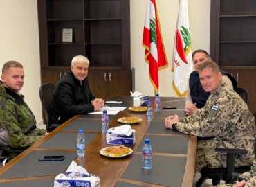 رئيس بلدية بني حيان يستقبل قائد الكتيبة الفنلندية في جنوب لبنان