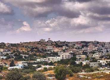 بلدية لبايا تنهي صيانة طرق رئيسية في البلدة وتعد بتأهيل الطرقات الداخلية