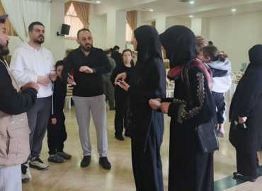 بلدية بشامون تواصل توزيع الحصص الغذائية على النازحين بالتعاون مع مجلس الجنوب