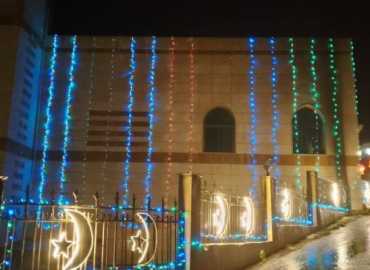 بلدية كفرفيلا تنجز الزينة الرمضانية وتُضفي أجواءً إيمانية على شوارع البلدة