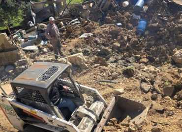 بلدية كفرحونة تعيد فتح طريق المشرح الفرعية بعد إزالة آثار الغارة