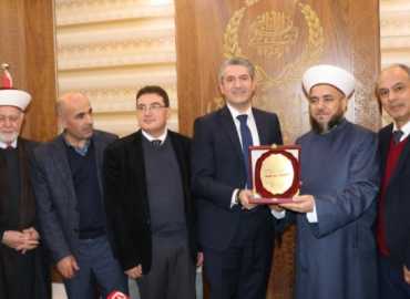 المفتي حجازي يكرّم محافظ البقاع بحضور رؤساء بلديات وفعاليات رسمية في راشيا