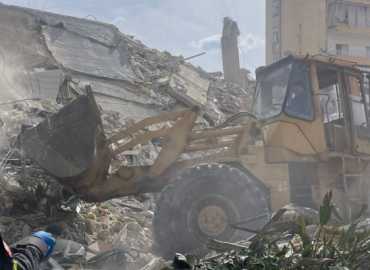 بلديتا حارة حريك والغبيري تواصلان إزالة آثار العدوان الإسرائيلي وفتح الطرقات الرئيسية والفرعية