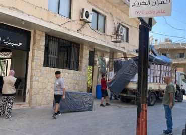 بلدية الجية تنفذ المرحلة الثانية من توزيع المساعدات الإغاثية للنازحين 