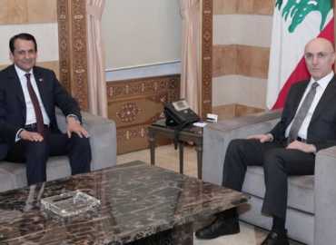 وزير الداخلية يبحث مع السفير القطري والنواب الأوضاع الأمنية وتداعيات الحرب