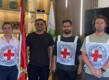 بلدية العباسية تتسلّم مساعدات إغاثية بدعم من الصليب الأحمر اللبناني