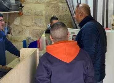 بلدية الميناء تواصل جولاتها الرقابية حرصاً على صحة وسلامة المواطنين