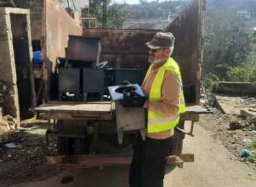 بلدية بليدا توزّع الدفعة الأولى من الصوبيات على العائلات المقيمة