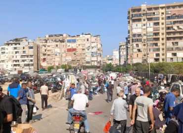 بلدية بيروت تزيل التعديات في صبرا وتعيد فتح الطريق أمام حركة السير
