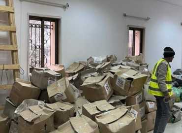 بلدية الطيبة توزع حصصاً غذائية شاملة على الأهالي المقيمين