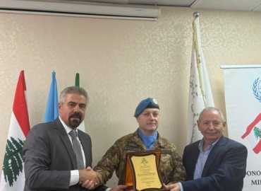 رئيس اتحاد بلديات القلعة يشارك في تسليم هبة طبية لمستشفى تبنين الحكومي