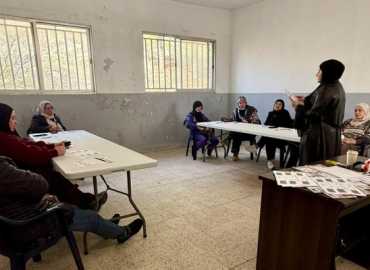 بلدية السلطانية وجمعية العناية الصحية تنظم جلسة دعم نفسي اجتماعي للسيدات