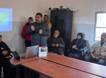 ندوة زراعية توعوية في بلدية عدشيت