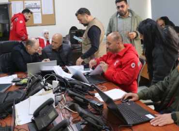 محافظ الجنوب يتفقد غرفة عمليات اتحاد بلديات صور لمتابعة شؤون النازحين