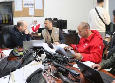 محافظ الجنوب وقوى الأمن يتفقدان غرفة إدارة الكوارث في صور ويشددان على تعزيز الاستجابة للنازحين