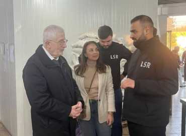رئيس بلدية عمشيت يتفقد جمعية LSR التي تؤمّن وجبات للنازحين