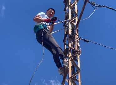 صيانة وتأهيل في المدرسة الرسمية لضمان استمرارية التعليم