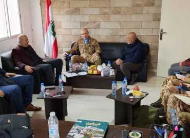 بلدية الشعيتية تستقبل قائد الكتيبة الإيطالية وتتسلّم تجهيزات طبية