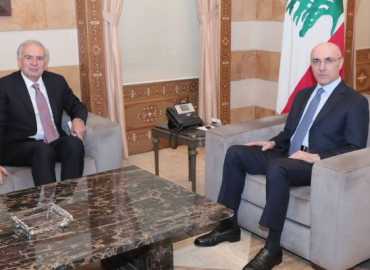 وزير الداخلية يبحث مع المنسق الخاص للأمم المتحدة بالإنابة سبل تعزيز التعاون