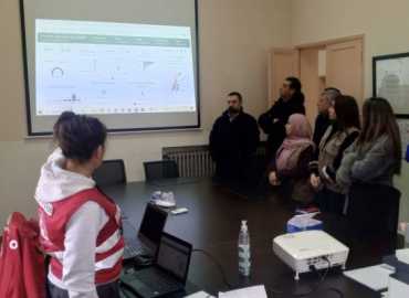نائب رئيس مجلس الجنوب تتفقّد مراكز الإيواء في جزين وتُشيد بإدارة خلية الأزمة