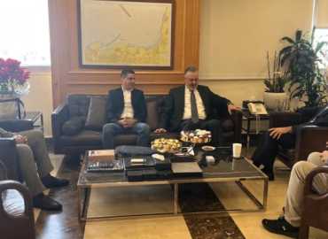 وزير الأشغال يبحث مع 