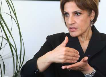 وزيرة البيئة: خسائر القطاع البيئي تجاوزت 512 مليون دولار والتأهيل البيئي يجب أن يكون محور الإعمار