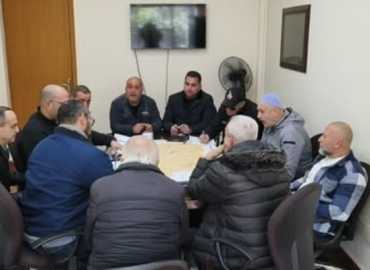 بلدية عاليه تستنفر إمكاناتها لاستقبال النازحين وتنظيم المساعدات