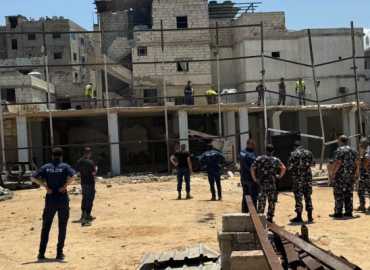 بلدية الغبيري تزيل مخالفة بناء كبيرة في منطقة صبرا