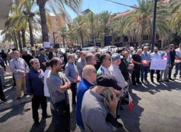 بلدية صربين تشارك في وقفة احتجاجية أمام سراي صور رفضًا للاعتداءات الاسرائيلية على قرى الجنوب