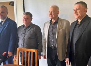 اجتماع في اتحاد بلديات الكورة لبحث ملف المقالع والكسارات بحضور نوّاب ورؤساء بلديات