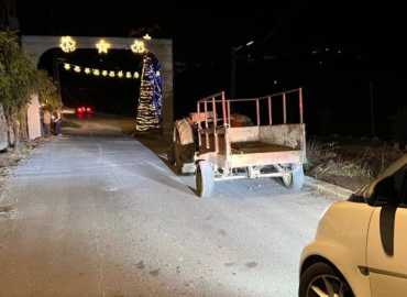 بلدية الجرمق تُضيء زينة الميلاد ورأس السنة