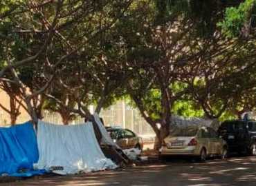 بلدية بيروت تزيل خيمًا مخالفة في منطقة 