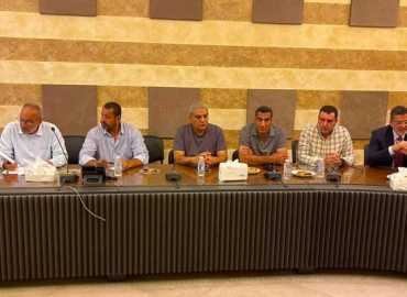 رئيس بلدية ميس الجبل يطالب بتسريع التعافي وإعادة الإعمار خلال لقاء بلدي موسع