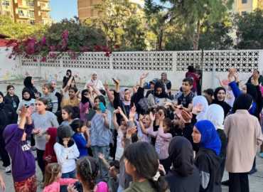 بلدية صيدا تواصل تنظيم الأنشطة الرياضية والترفيهية للأطفال النازحين في مراكز الإيواء